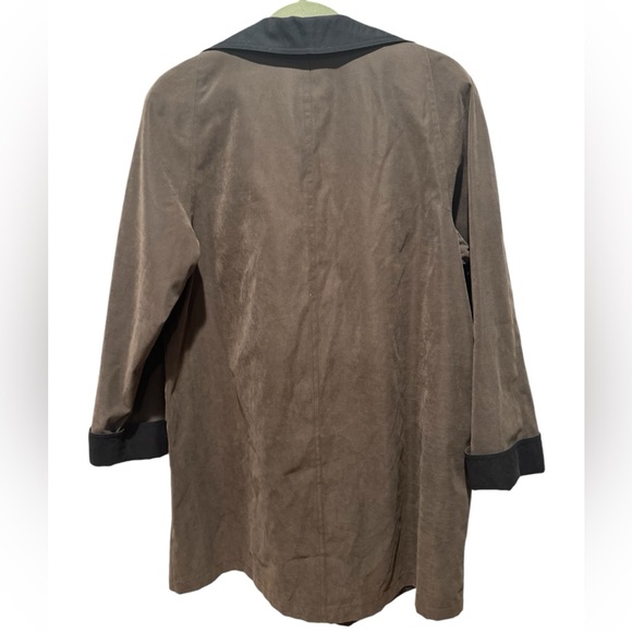 GALLERY Contrast Trim Rain Coat - Picture 8 of 8